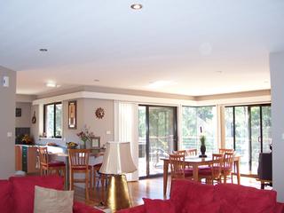 Family room (2006-05-30)