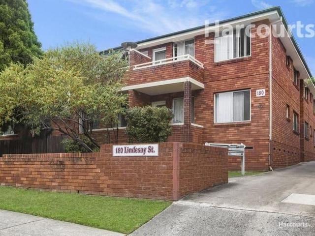 5/180 Lindesay Street, NSW 2560