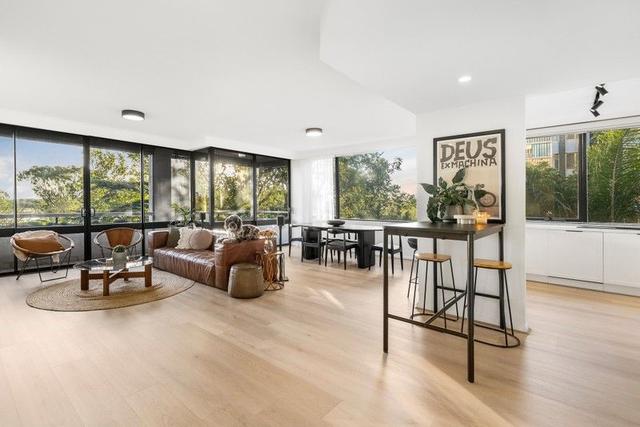 17/73 Queens Road, VIC 3000