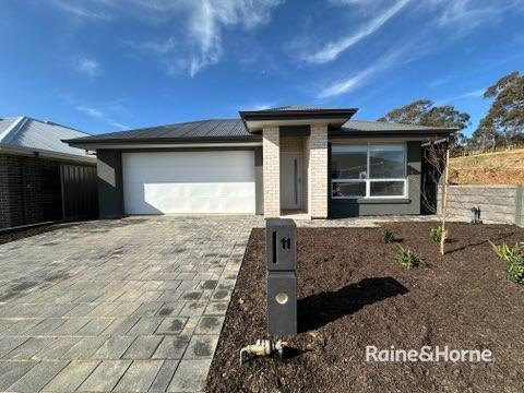 11 Tatarian Way, SA 5251