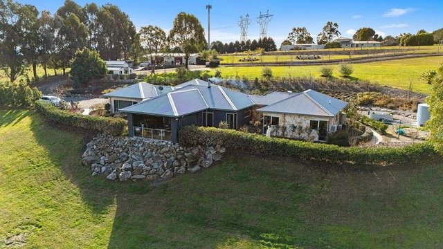 18 Hazelwood Ridge, VIC 3840