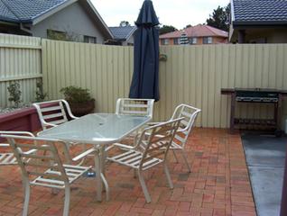 Entertaining area (2003-07-24)