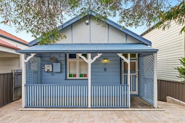 8 Henry Street, NSW 2218