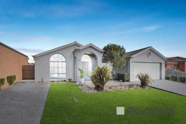 37 Honeyeater Grove, VIC 3805