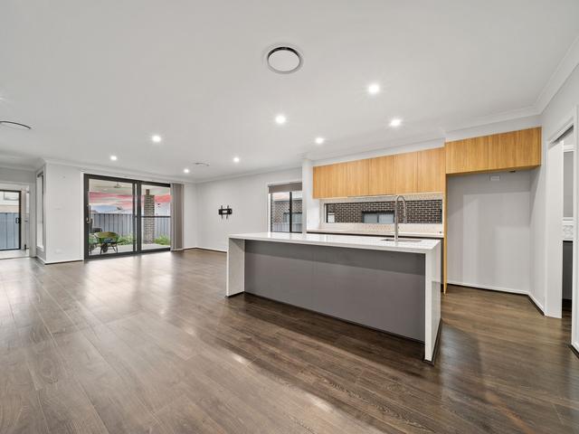 9 Fairbrother St, ACT 2615