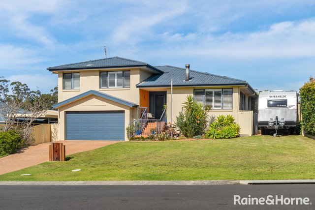 13 Royal Mantle Drive, NSW 2539