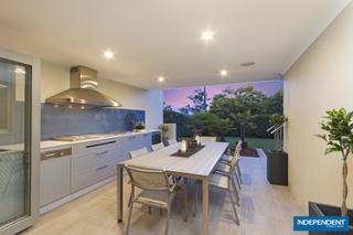 Outdoor kitchen/alfresco