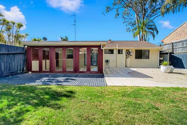 2/196 Whiting Street, QLD 4215
