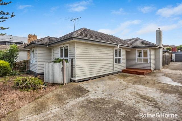 1/22 Rosshire Road, VIC 3015