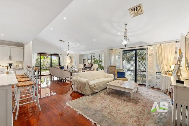 2 Gill Place, WA 6171