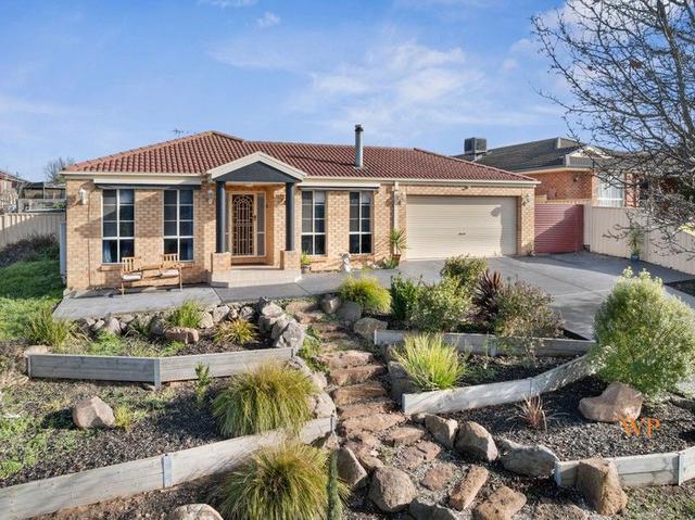 2 Golden Court, VIC 3756