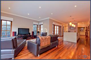 Family Room to Kitchen