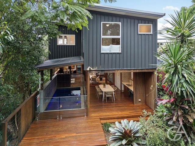 11 Plunkett Street, QLD 4064