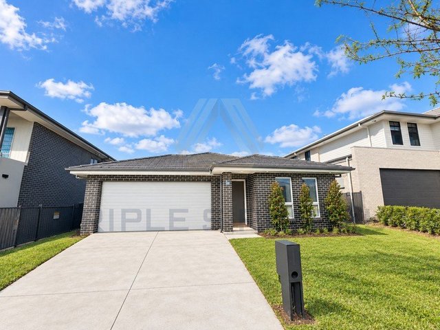 12 Lantern Street, NSW 2563