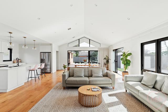 24 Phillip Avenue, ACT 2602