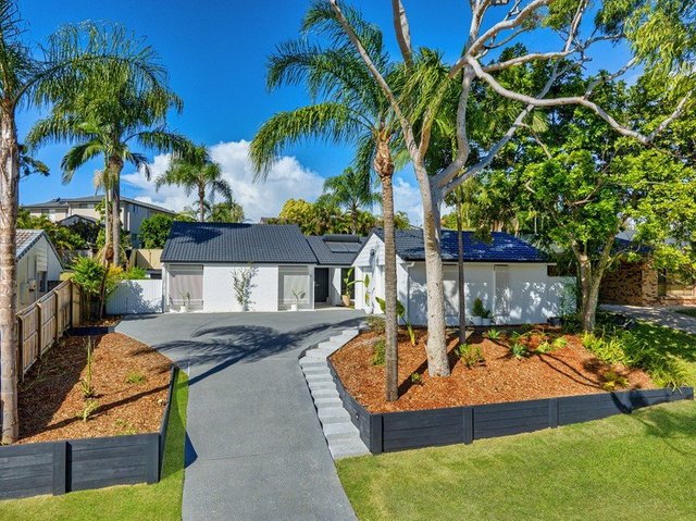 6 Cozens Way, QLD 4211