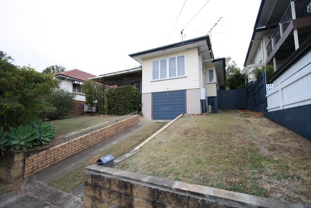 18 Vaughan St, QLD 4122