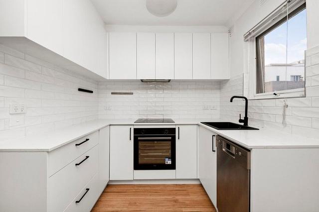 26/18 Cochrane Street, VIC 3186