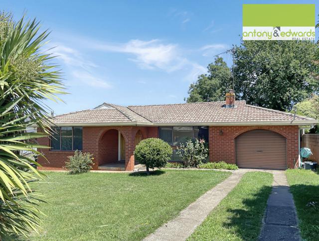 7 White Street, NSW 2583