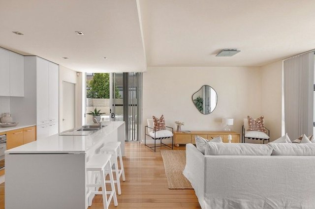 4/18 New Dapto Road, NSW 2500