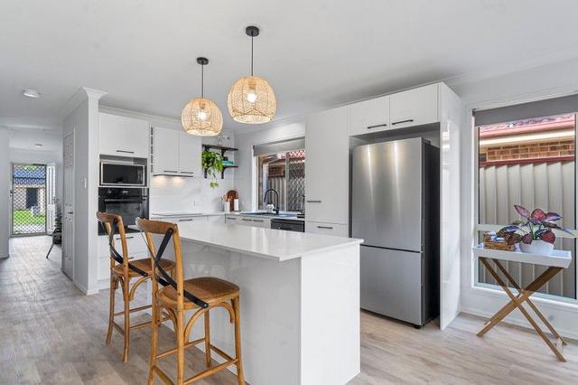 8 Ngungun Close, QLD 4129