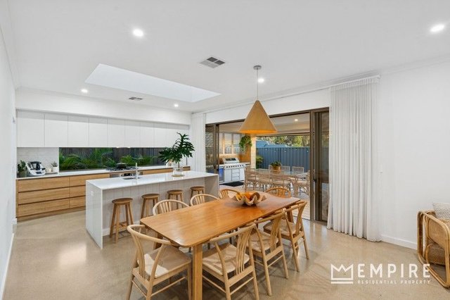 50 Yellowtail Grove, WA 6164