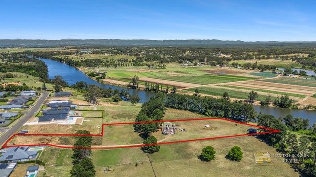 17 Cleary Drive, NSW 2756
