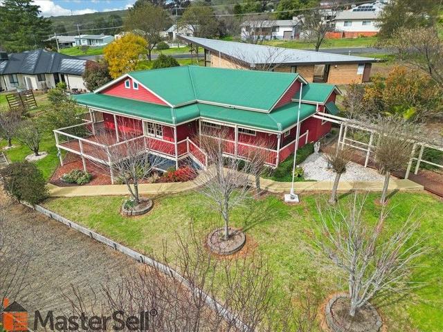 32 Luke Street, NSW 2722