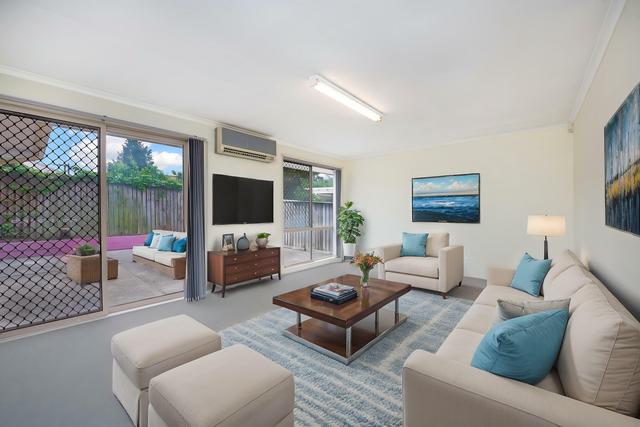7 Tristania Gr, NSW 2190