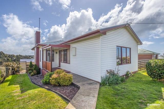 44 Stirling, TAS 7320