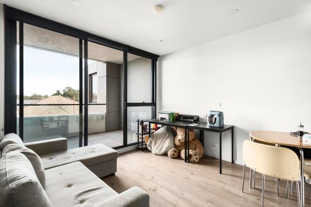 215/60 Belgrave Road, VIC 3145