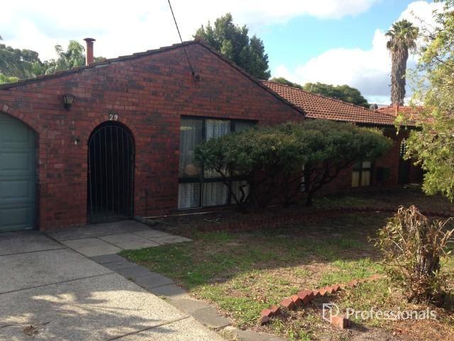 29 Lester Drive, WA 6108