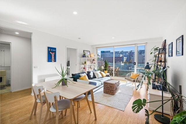 711/1 Bouverie St, VIC 3053