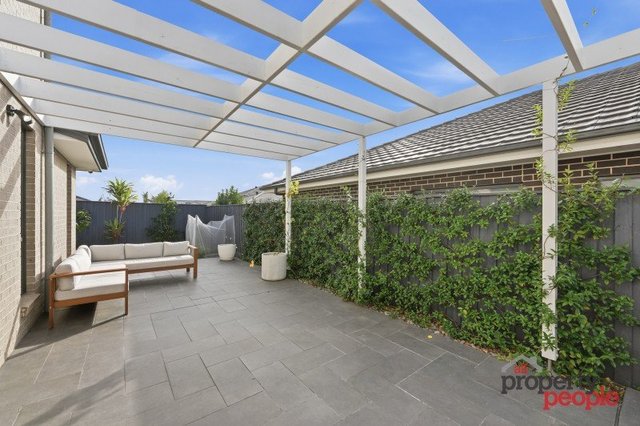 84 Silvester Way, NSW 2557