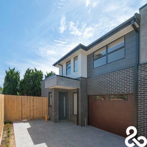 4/50 Eton Street, VIC 3072