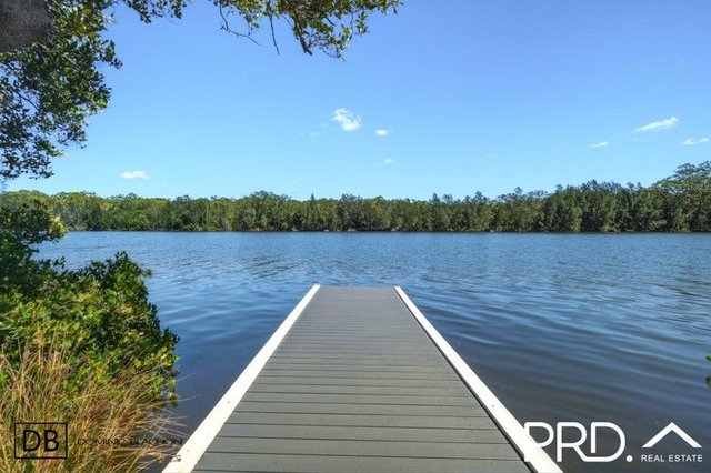 498 Henry Lawson Drive, NSW 2213