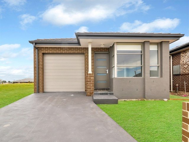 9 Ivanhoe St, NSW 2557