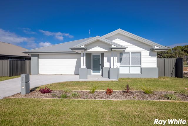 11 Riviera Street, NSW 2428