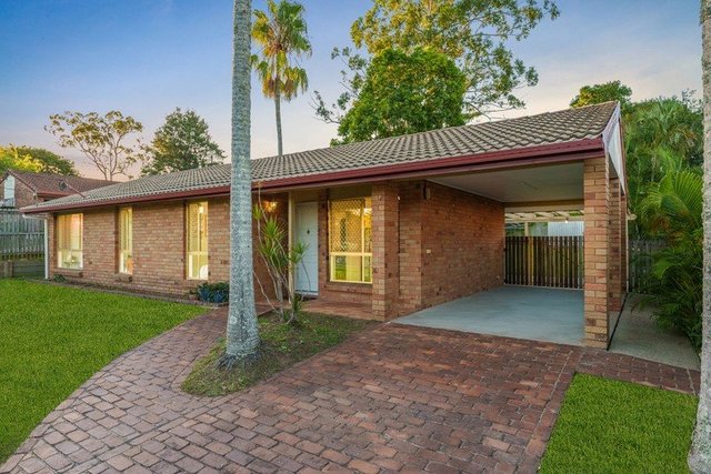 23 Woodland Crescent, QLD 4118