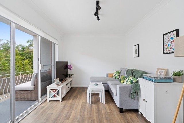 2/16 Wyadra  Avenue, NSW 2096