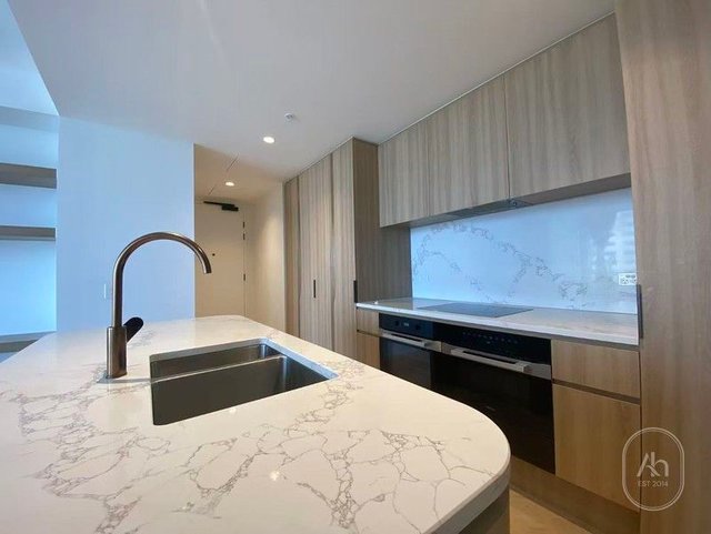 2403/63 La Trobe Street, VIC 3000