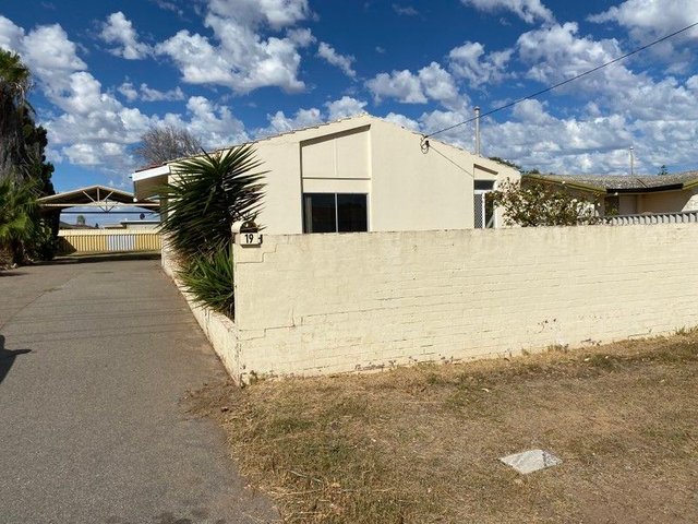 19 Maidstone St, WA 6530