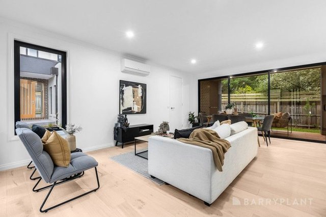 2/2 Belmont Road West, VIC 3136