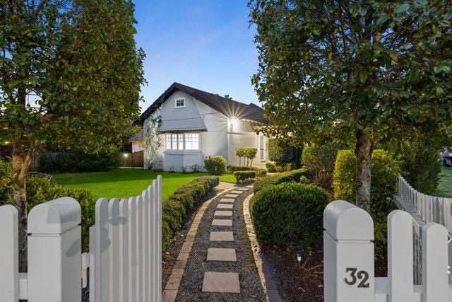 32 Royston Parade, NSW 2077