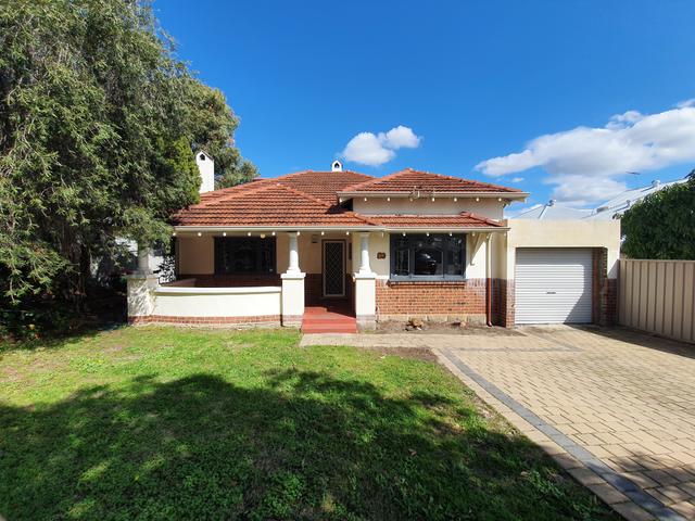 26 Grosvenor Rd, WA 6053