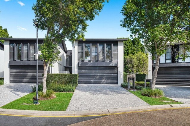 924 Medinah Avenue, QLD 4226