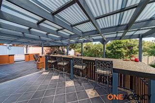 Outdoor Entertaining (2016-03-02)