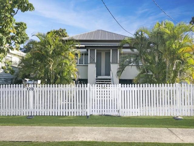 2/120 Denison Street, QLD 4700