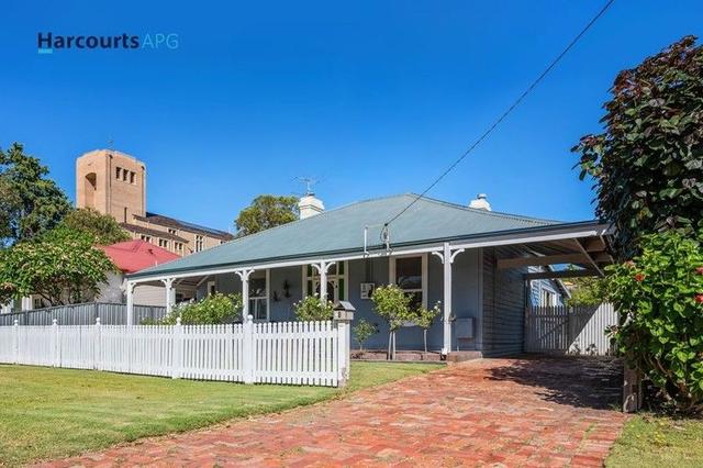 8 Oakley Street, WA 6230