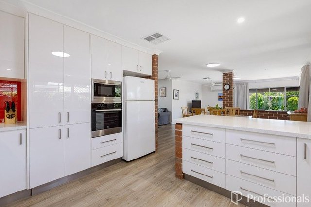 12 Sylvana Way, WA 6155